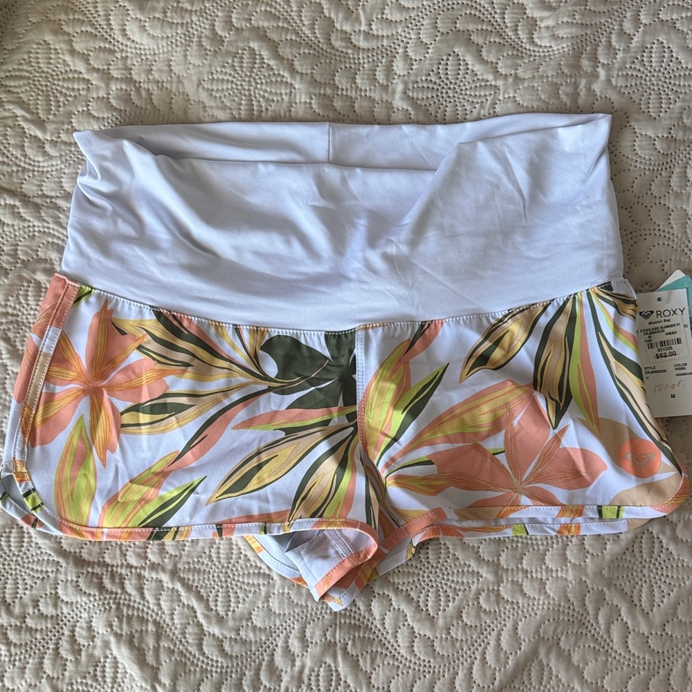 NWT Roxy board shorts
